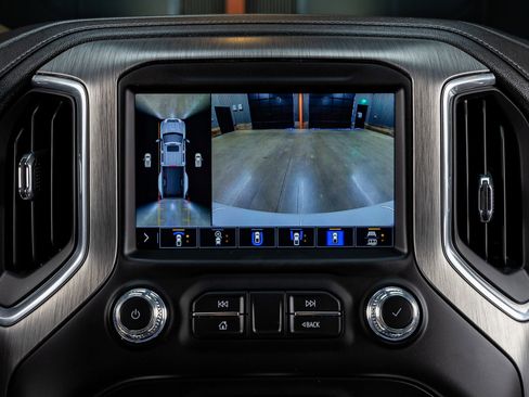 Used 2023 GMC Sierra 3500 Denali w/ Denali Ultimate Package image 26