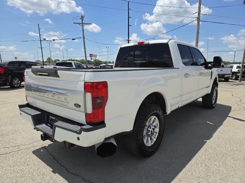 Used 2017 Ford F250 Platinum w/ Platinum Ultimate Package AWD/4WD image 7