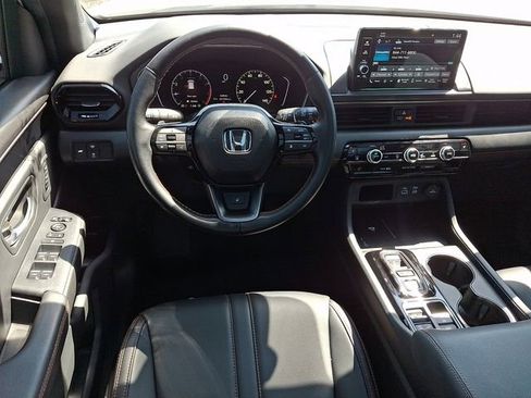 Certified 2024 Honda Pilot TrailSport image 12