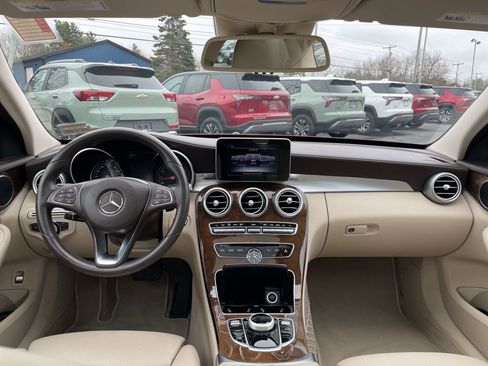 Used 2017 Mercedes-Benz C 300 4MATIC Sedan image 10