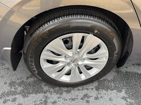 Used 2025 Nissan Sentra S image 31