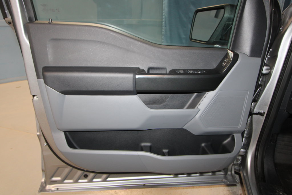 Used 2025 Ford F150 XL w/ Equipment Group 104A Hybrid AWD/4WD image 5