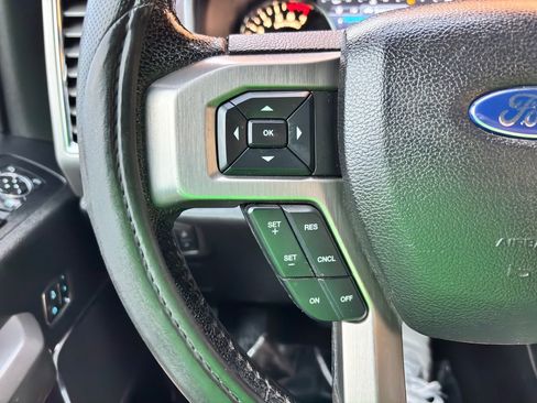 Used 2016 Ford F150 Platinum w/ Technology Package image 31