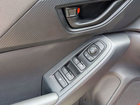 Used 2025 Subaru Crosstrek 2.0i Premium image 13