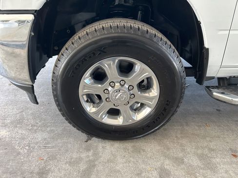 Used 2024 RAM 2500 Big Horn image 12