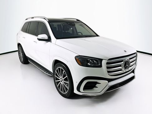 Used 2024 Mercedes-Benz GLS 580 4MATIC image 1