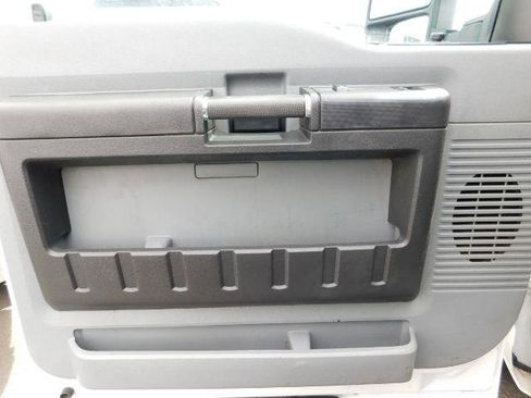 Used 2012 Ford F250 XL w/ PWR Equipment Group image 9