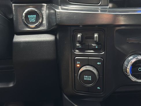 Used 2026 Ford F250 Lariat AWD/4WD image 30