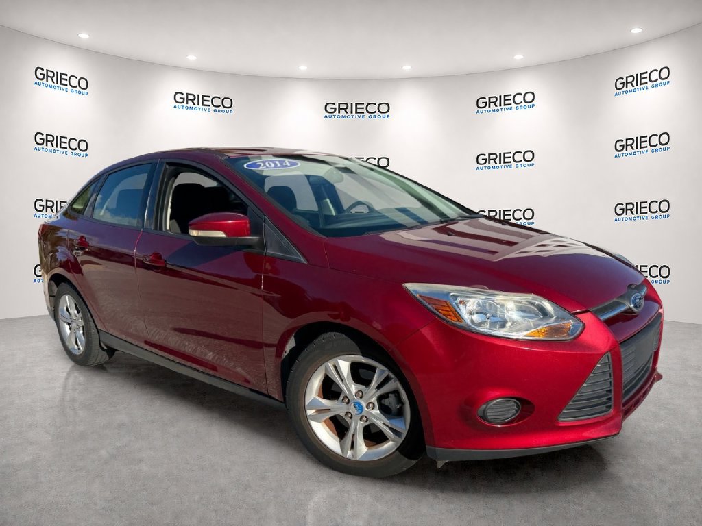 Used 2013 Ford Focus SE FWD image 1