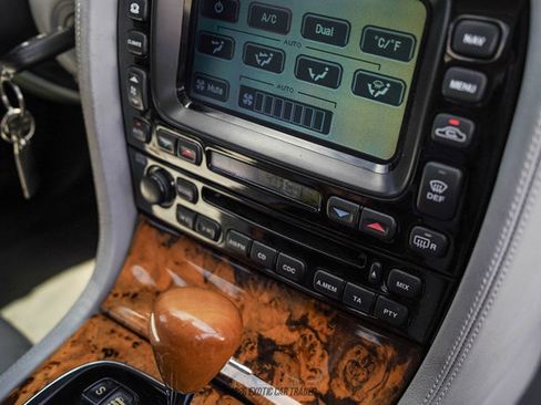 Used 2006 Jaguar XJ8 RWD image 56