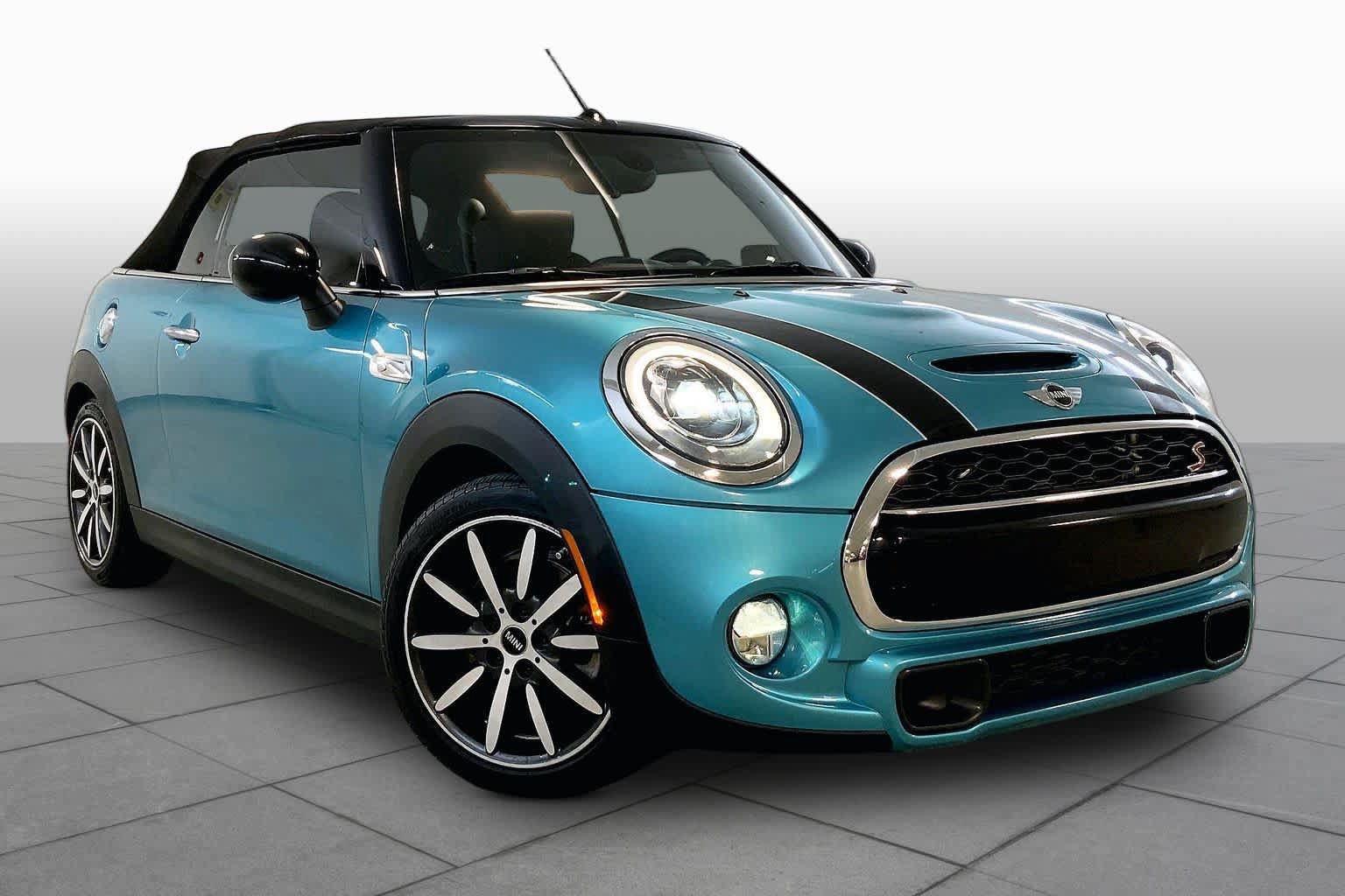 Used 2017 MINI Cooper S FWD image 2