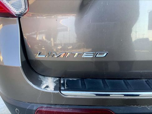 Used 2021 Ford Explorer Limited w/ Equipment Group 301A RWD image 10