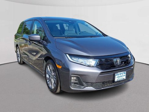 Certified 2025 Honda Odyssey Touring image 2