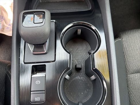 Used 2025 Nissan Rogue SV AWD/4WD image 25