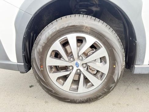 Certified 2025 Subaru Outback Premium AWD/4WD image 30