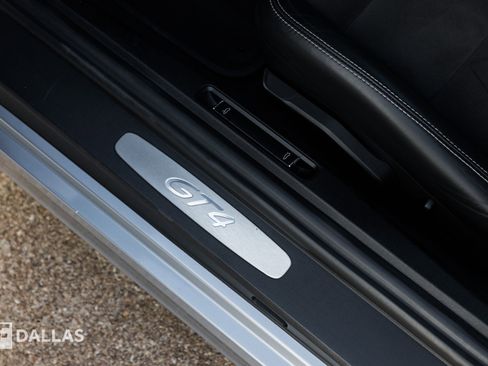 Used 2016 Porsche Cayman GT4 image 22