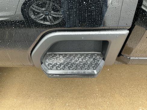 New 2026 Chevrolet Silverado 3500 LTZ w/ LTZ Premium Package image 31