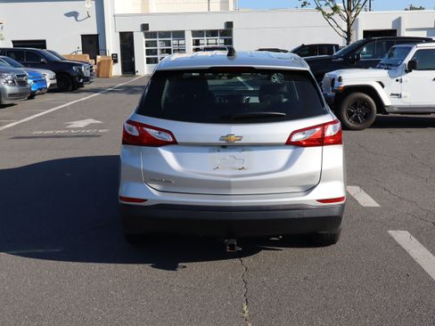 Used 2020 Chevrolet Equinox LS FWD image 21