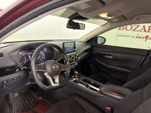 Used 2021 Nissan Sentra SV FWD image 12