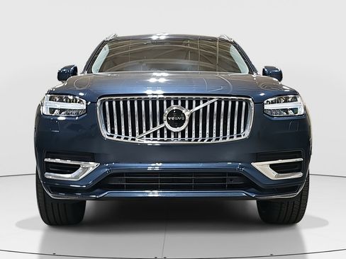 Used 2021 Volvo XC90 T8 Inscription Expression w/ Advanced Package image 2
