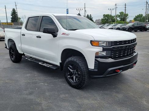 Used 2021 Chevrolet Silverado 1500 Custom Trail Boss AWD/4WD image 15