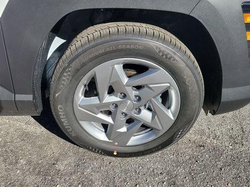 New 2026 Hyundai Kona SE image 6