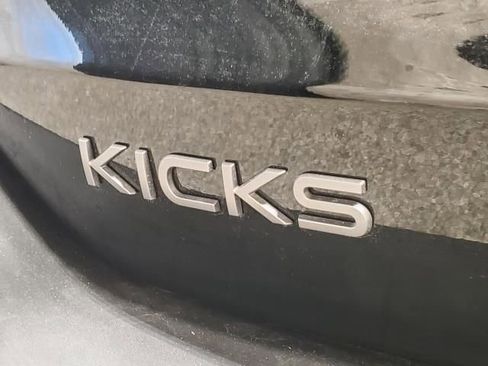 Used 2025 Nissan Kicks SR image 6