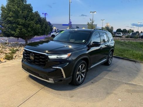 Used 2023 Honda Pilot Elite image 7