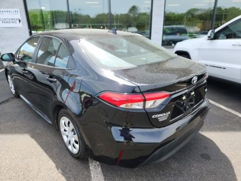 Used 2025 Toyota Corolla LE FWD image 7