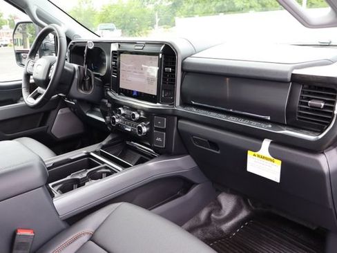 Used 2026 Ford F250 Lariat AWD/4WD image 38
