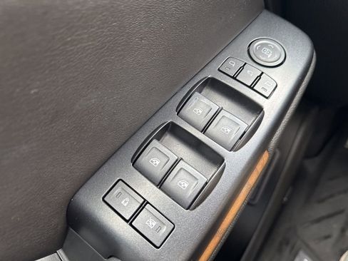 Used 2019 GMC Yukon Denali w/ Denali Ultimate Package image 24