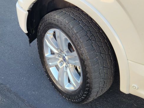 Used 2018 Ford F150 Platinum w/ Equipment Group 701A Luxury AWD/4WD image 6