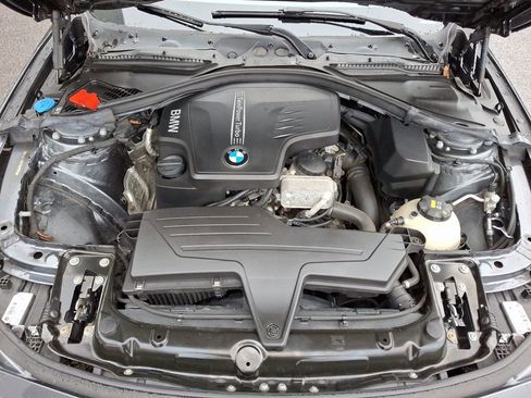 Used 2018 BMW 320i xDrive Sedan w/ Convenience Package image 31