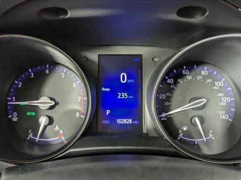 Used 2018 Toyota C-HR XLE image 26