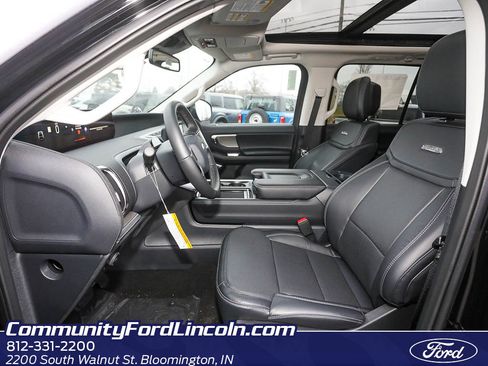 New 2026 Ford Expedition Platinum w/ Driver's Package image 10