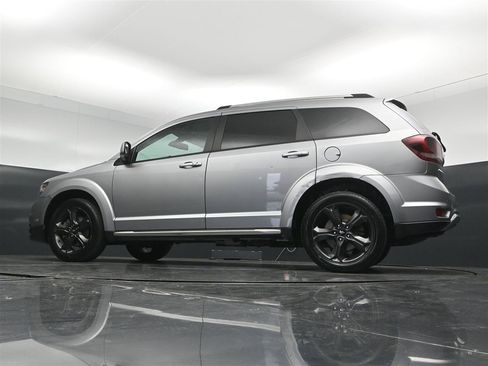 Used 2020 Dodge Journey Crossroad FWD image 35