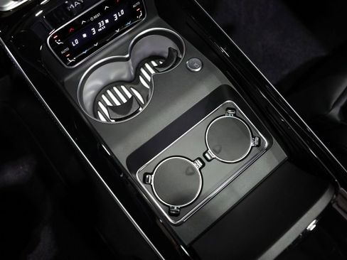 Used 2024 Mercedes-Benz Maybach S 580 4MATIC image 42