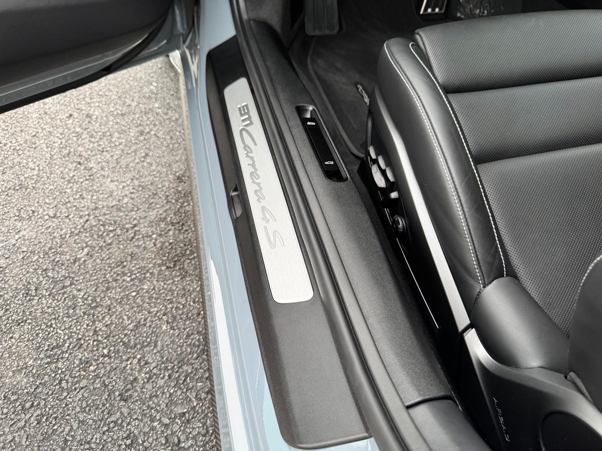 Used 2024 Porsche 911 GT3 RS image 34