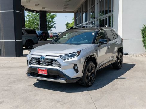 Used 2021 Toyota RAV4 XSE AWD/4WD image 3