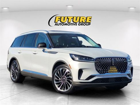 New 2025 Lincoln Aviator Reserve w/ Equipment Group 201A image 1