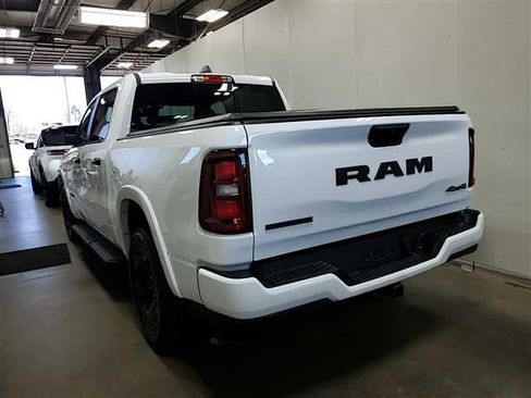 Used 2025 RAM 1500 Big Horn AWD/4WD image 5