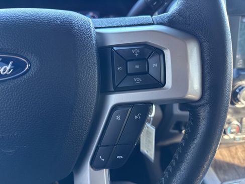 Used 2019 Ford F250 Lariat w/ Lariat Value Package image 15