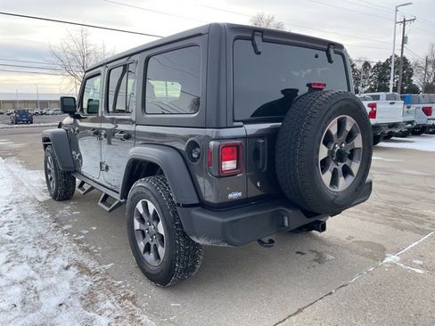 Used 2020 Jeep Wrangler Unlimited Sport S image 2