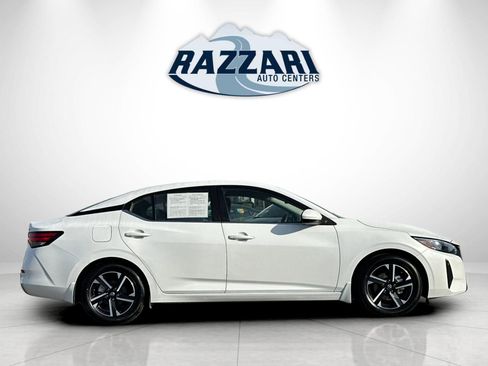 Used 2024 Nissan Sentra SV image 2