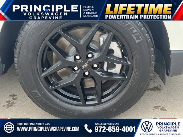 Used 2023 Ford Edge SEL w/ Convenience Package AWD/4WD image 3