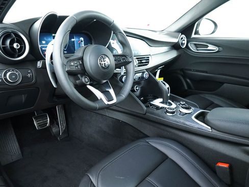 New 2024 Alfa Romeo Giulia Sprint RWD image 20