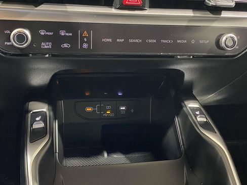 New 2026 Kia Sorento S FWD image 28