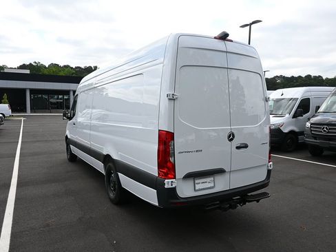 Used 2026 Mercedes-Benz Sprinter 2500 image 4
