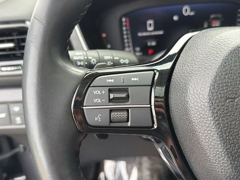 Used 2023 Honda Pilot Elite image 22