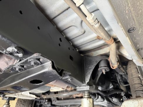 Used 2001 Toyota Land Cruiser image 38